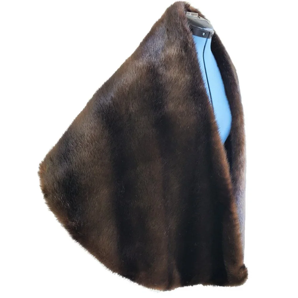 2000s to modern Faux Fur Stole made by Silk and Sable - Picture 3 of 9